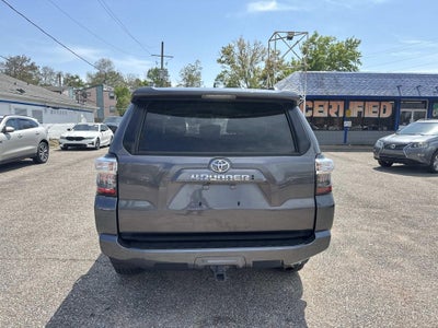 2022 Toyota 4Runner SR5