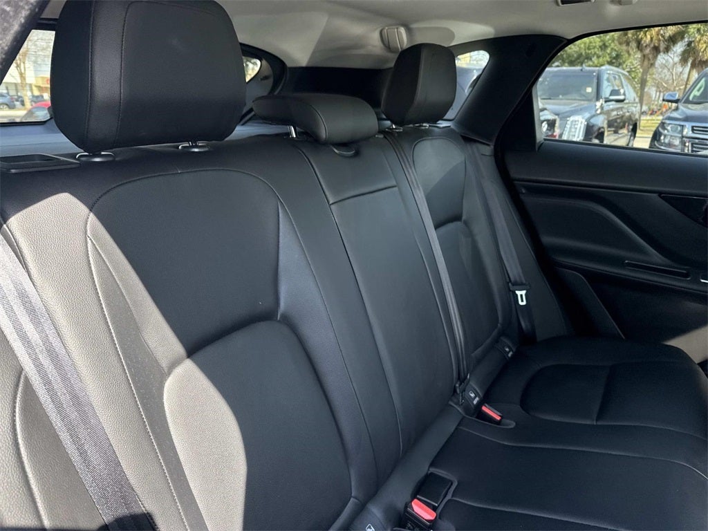 2018 Jaguar F-PACE 25t Premium