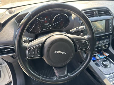 2018 Jaguar F-PACE 25t Premium