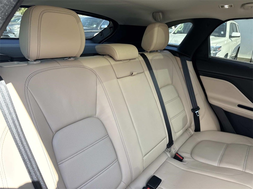 2017 Jaguar F-PACE 35t Prestige