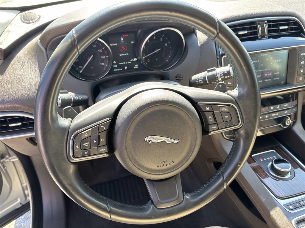 2017 Jaguar F-PACE 35t Prestige