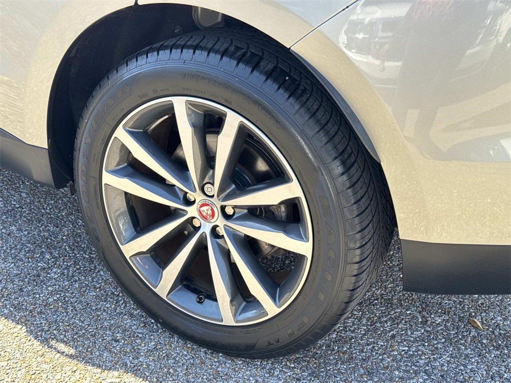 2017 Jaguar F-PACE 35t Prestige