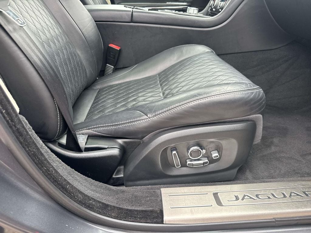 2016 Jaguar XJ XJL Portfolio