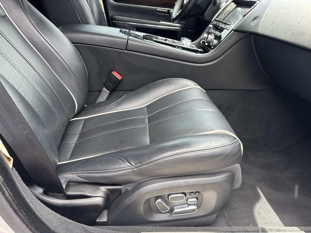 2015 Jaguar XJ XJL Portfolio