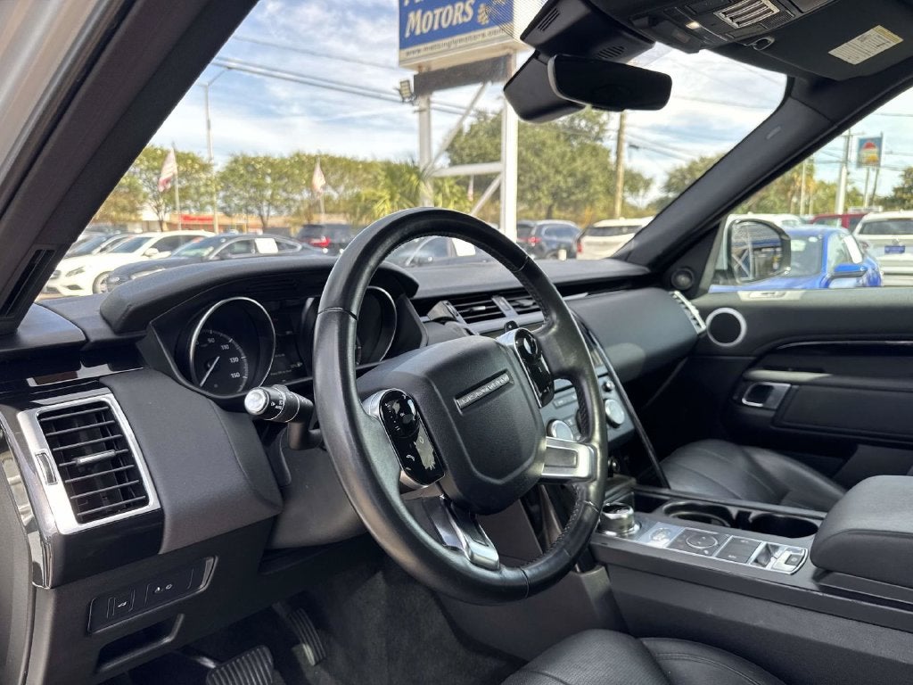 2019 Land Rover Discovery SE