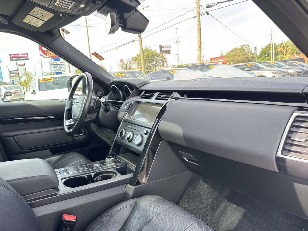 2019 Land Rover Discovery SE