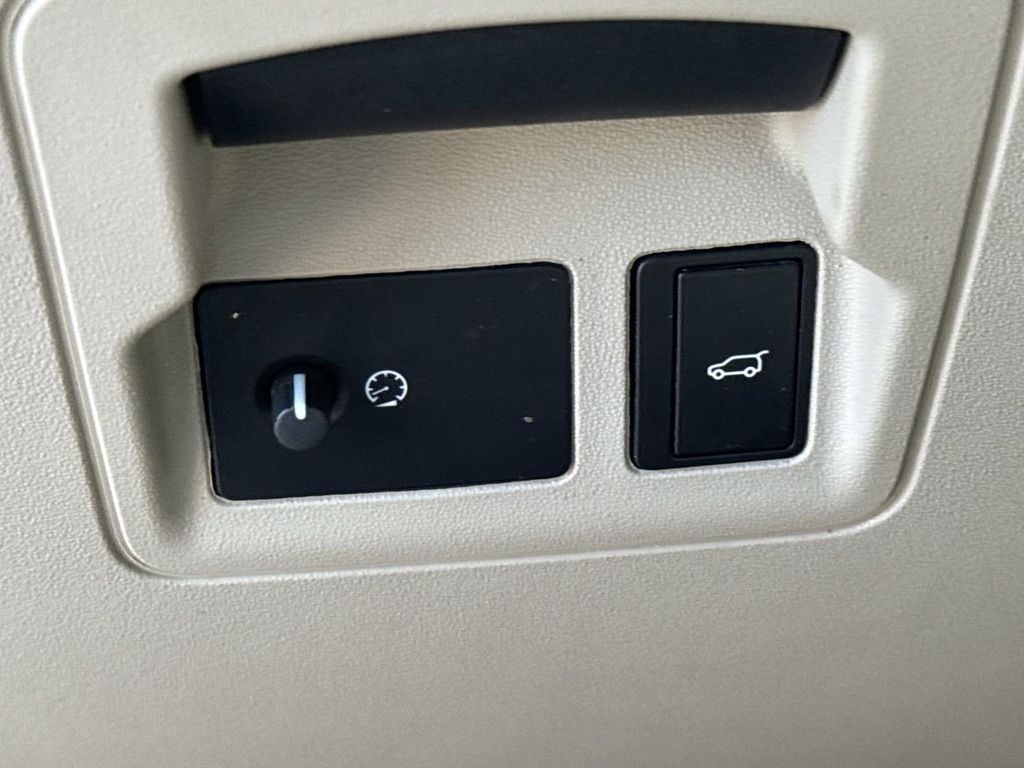 2021 Land Rover Range Rover Velar P250 R-Dynamic S