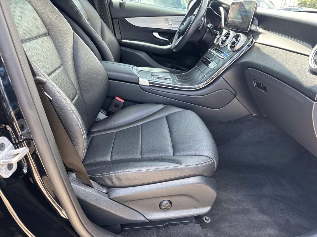 2021 Mercedes-Benz GLC GLC 300