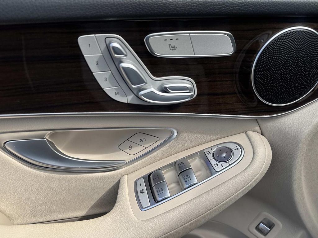 2022 Mercedes-Benz GLC GLC 300