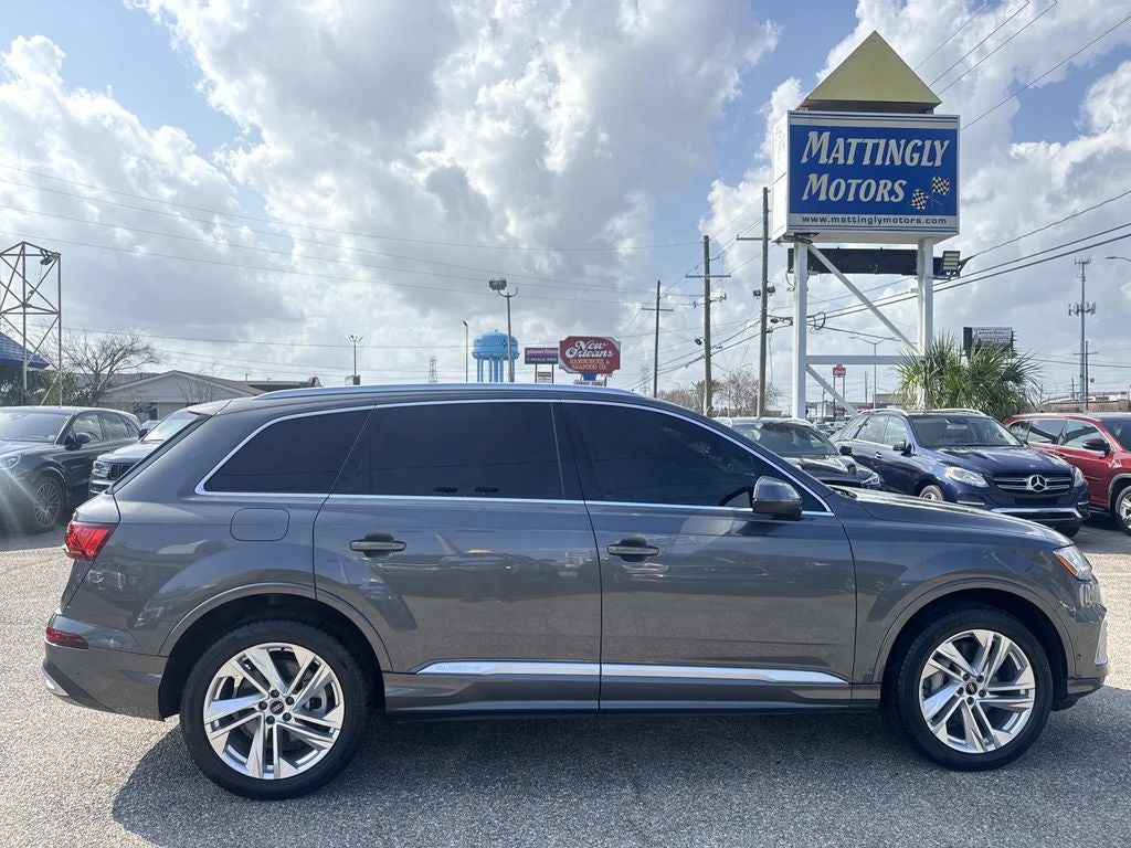 2021 Audi Q7 45 Premium Plus quattro