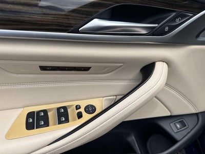 2019 BMW 5 Series 530i