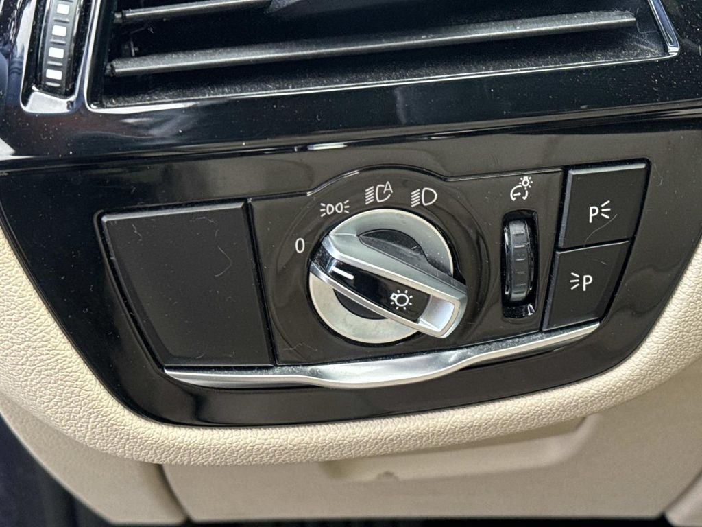 2019 BMW 5 Series 530i