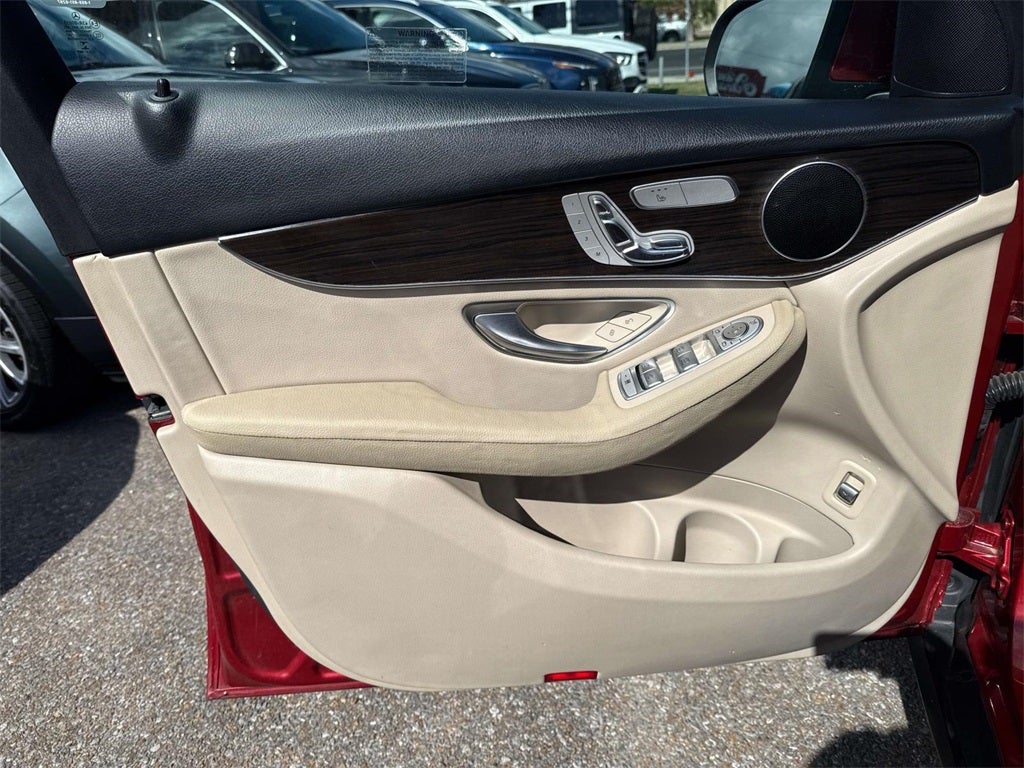 2020 Mercedes-Benz GLC GLC 300