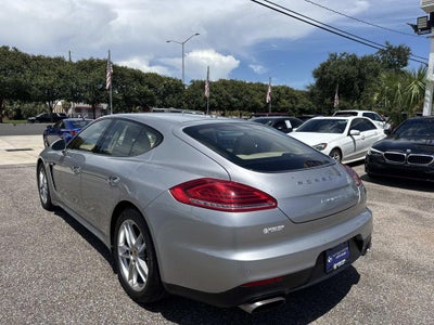 2016 Porsche Panamera 4 Edition