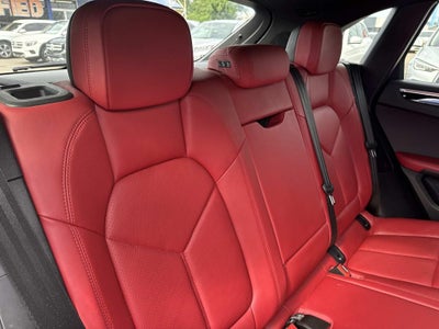 2020 Porsche Macan Base