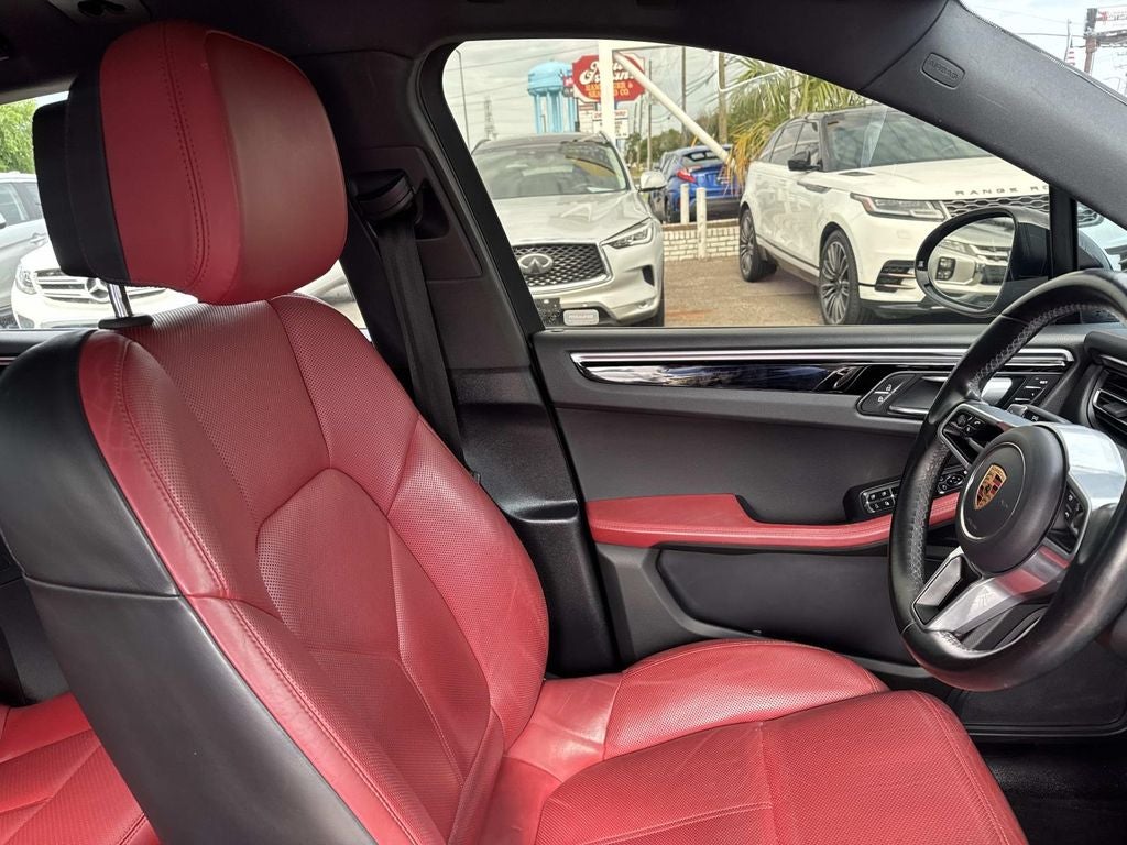 2020 Porsche Macan Base