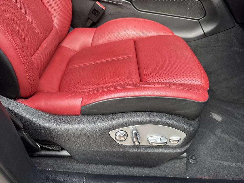 2020 Porsche Macan Base