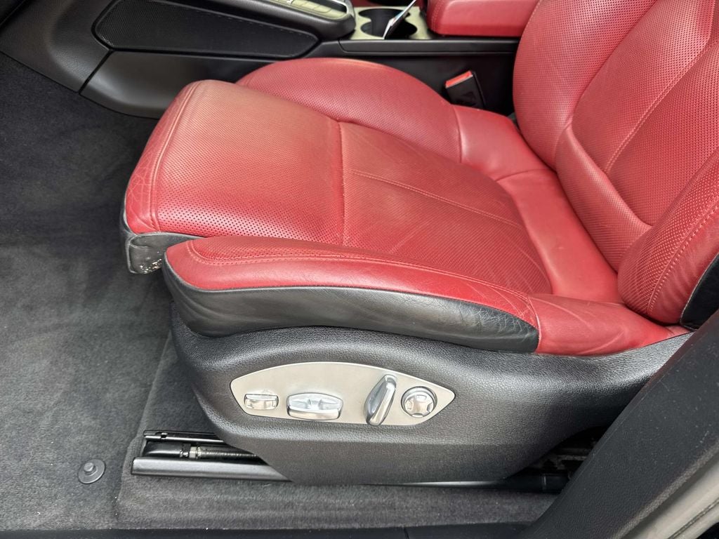 2020 Porsche Macan Base