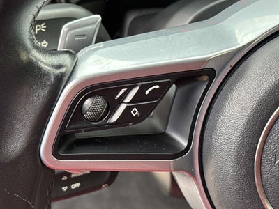 2020 Porsche Macan Base