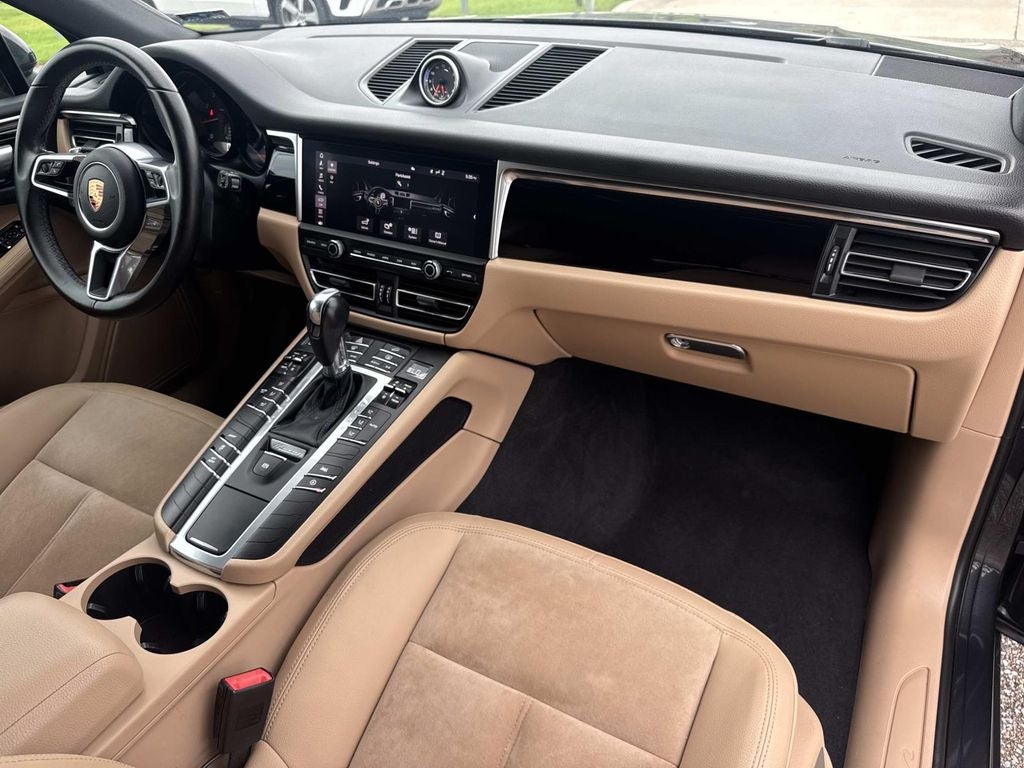 2020 Porsche Macan Base