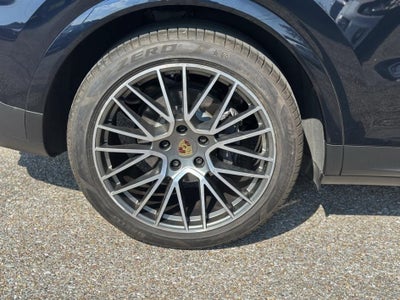2022 Porsche Cayenne Platinum Edition
