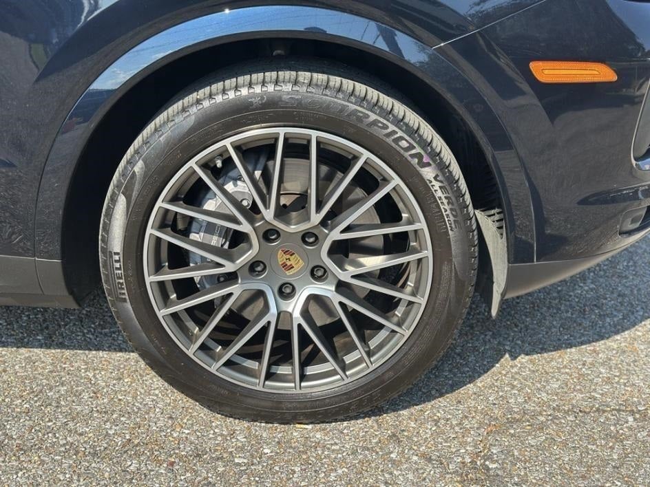 2022 Porsche Cayenne Platinum Edition