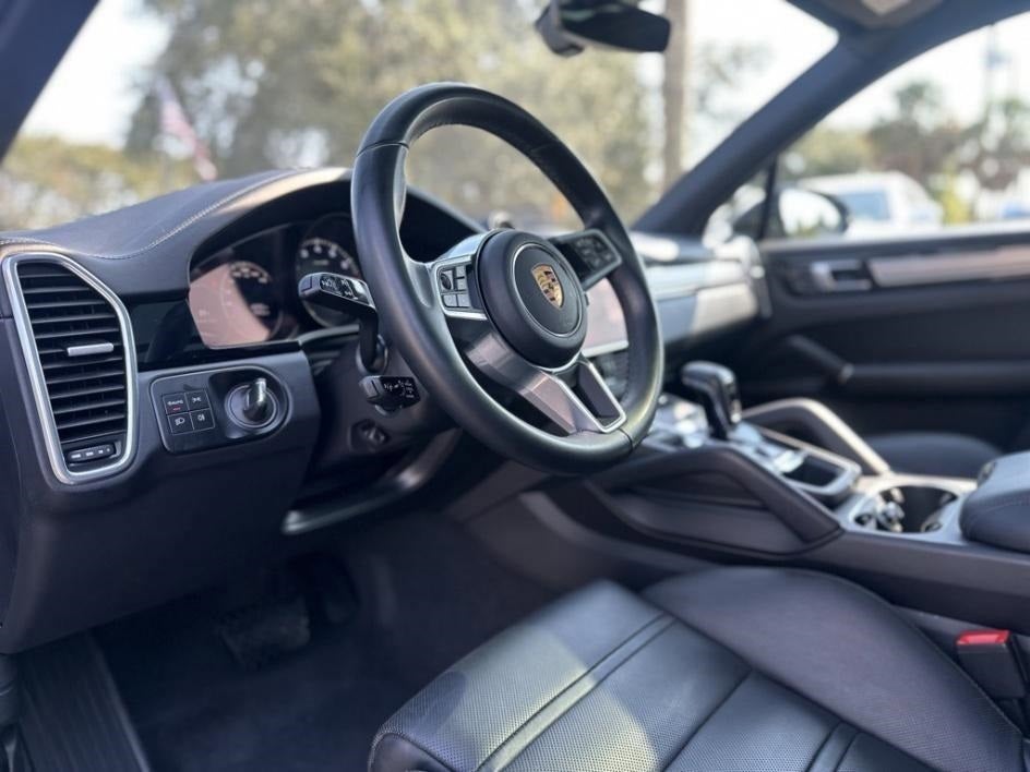 2022 Porsche Cayenne Platinum Edition