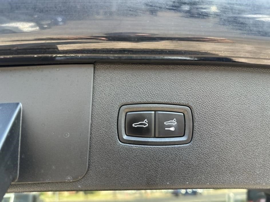 2022 Porsche Cayenne Platinum Edition