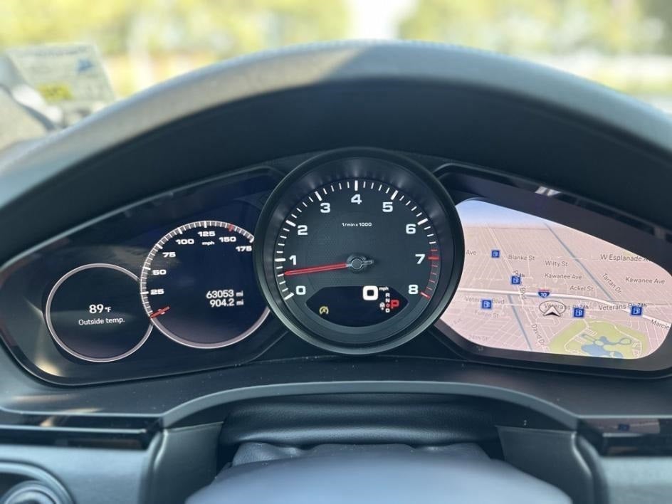 2022 Porsche Cayenne Platinum Edition