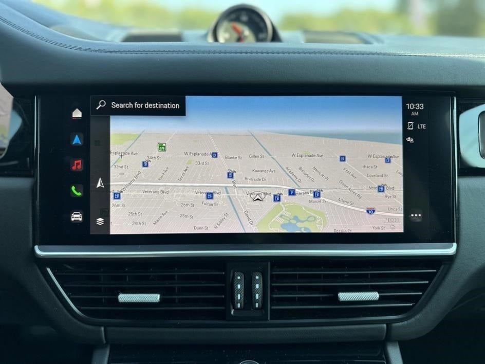 2022 Porsche Cayenne Platinum Edition