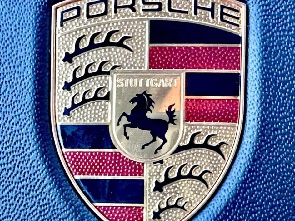 2022 Porsche Cayenne Platinum Edition