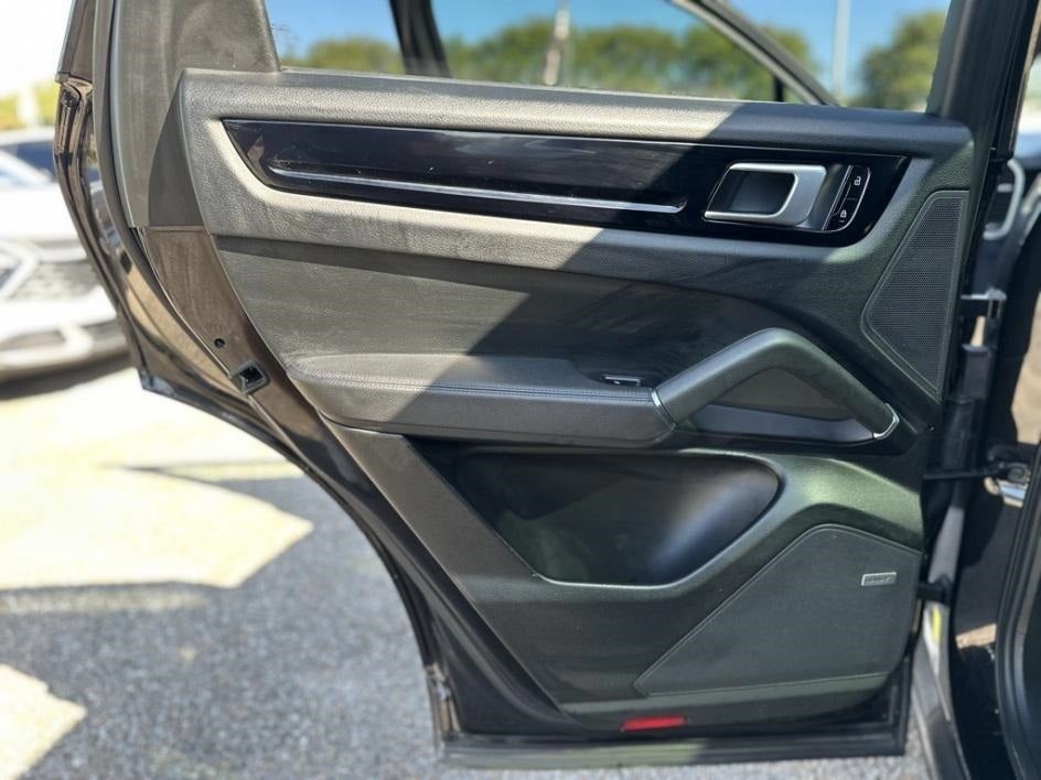 2020 Porsche Cayenne Base