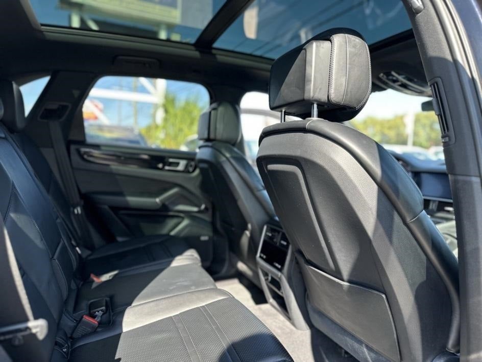 2020 Porsche Cayenne Base