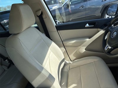2014 Volkswagen Tiguan SE