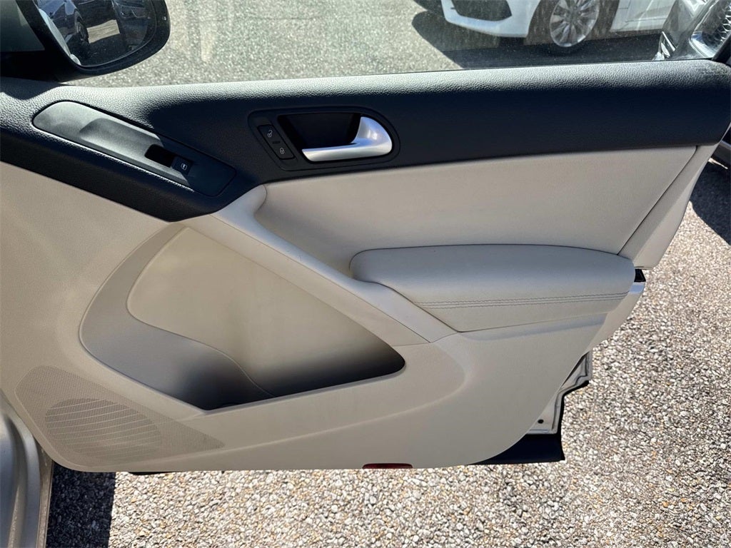 2014 Volkswagen Tiguan SE