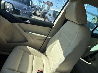 2014 Volkswagen Tiguan SE