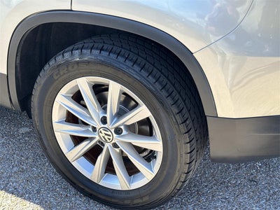 2014 Volkswagen Tiguan SE