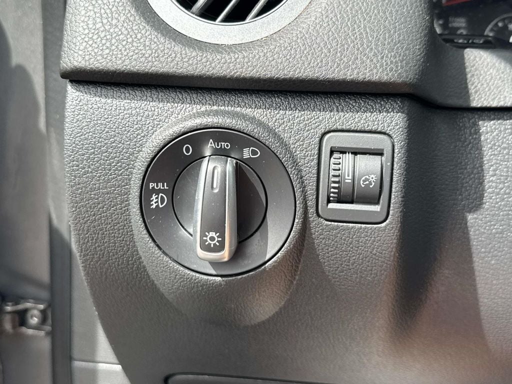 2016 Volkswagen Tiguan SE