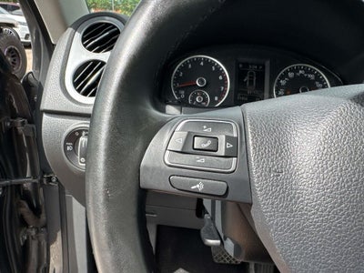 2016 Volkswagen Tiguan SE