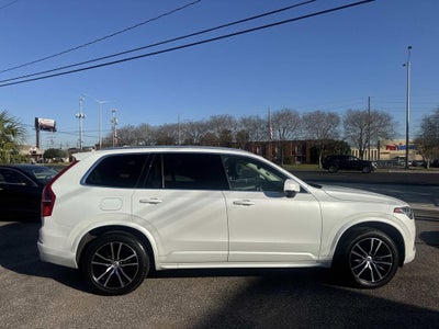 2021 Volvo XC90 T5 Momentum