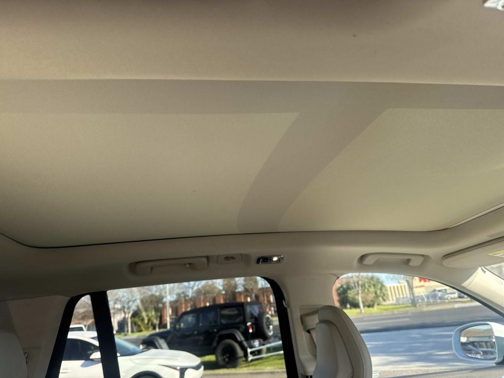 2021 Volvo XC90 T5 Momentum