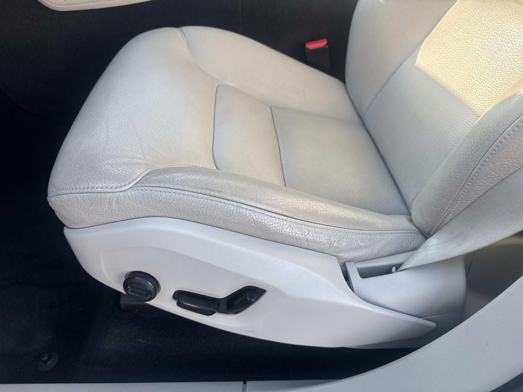 2021 Volvo XC90 T5 Momentum