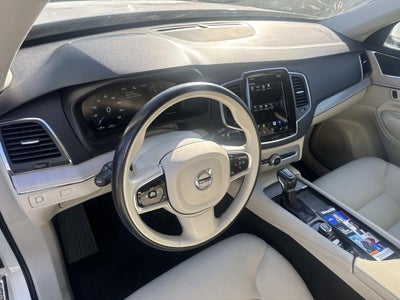 2021 Volvo XC90 T5 Momentum