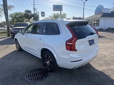 2021 Volvo XC90 T5 Momentum