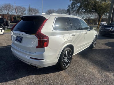 2021 Volvo XC90 T5 Momentum