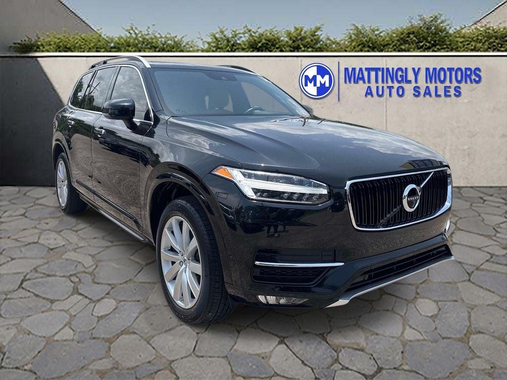 2017 Volvo XC90 T6 Momentum