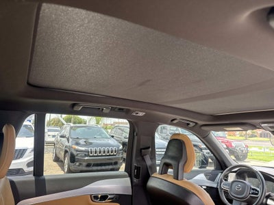 2017 Volvo XC90 T6 Momentum