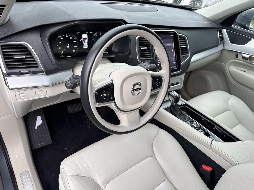 2018 Volvo XC90 T6 Momentum