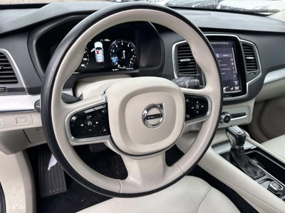2018 Volvo XC90 T6 Momentum