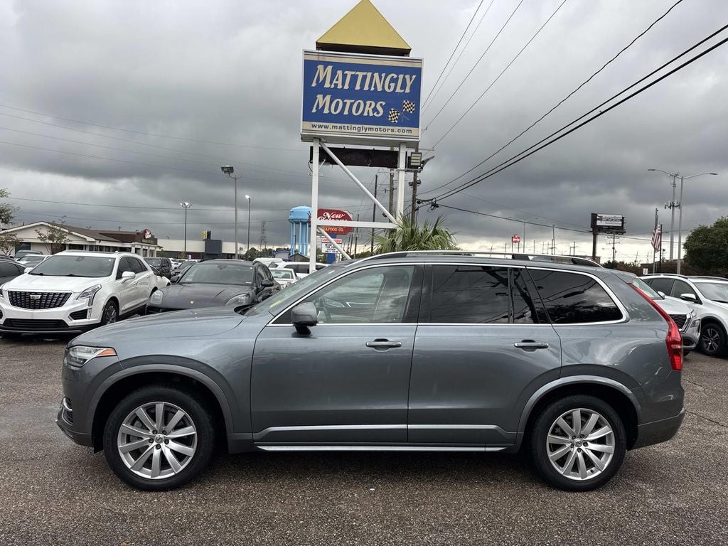 2018 Volvo XC90 T6 Momentum